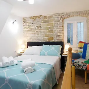 Milla Apartment