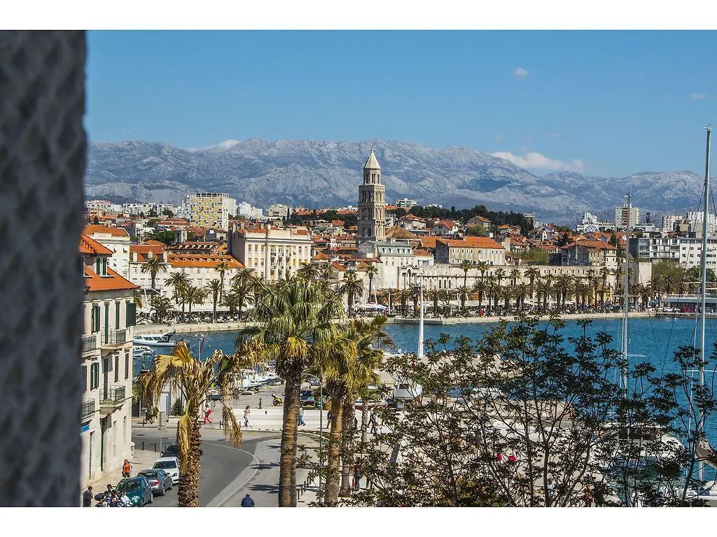 Apartment Carnation Split 0*,  Croatia